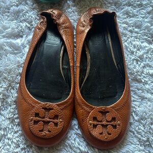 Tory Burch Minnie Ballet Flats- Size 6 Camel color